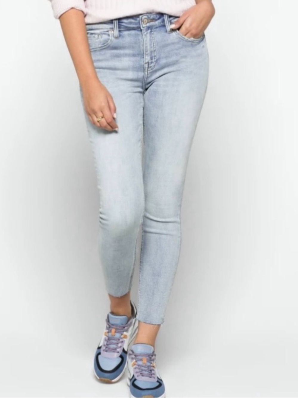 PISTOLA Arielle Mid-Rise Skinny Scissor Cut Hem Jean in ‘No Pressure’ - SIZE 25